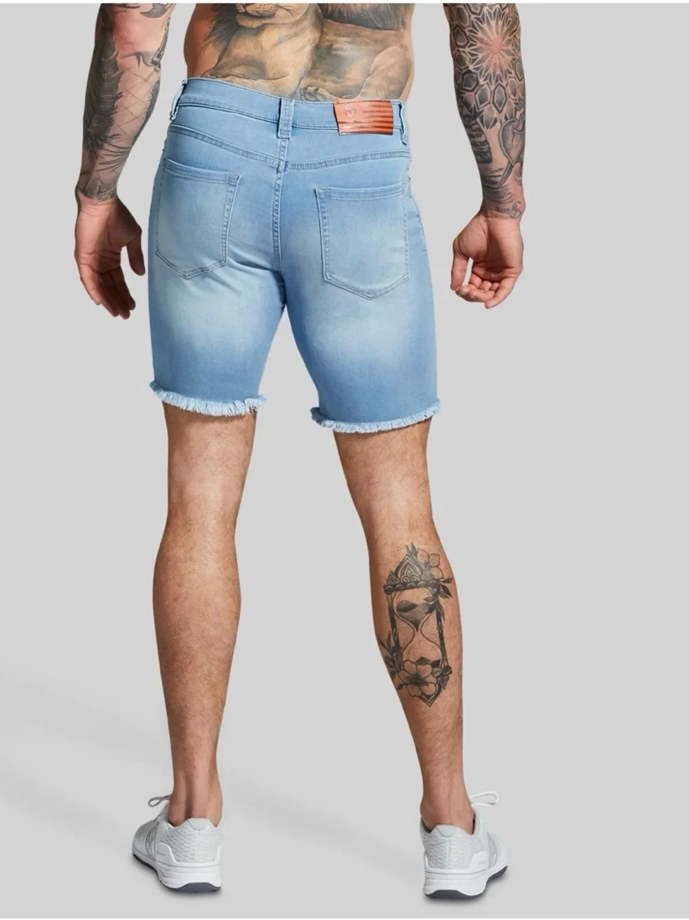 Born Primitive FLEX Stretchy Jort 7” Size Medium Light Wash Athletic Denim Short